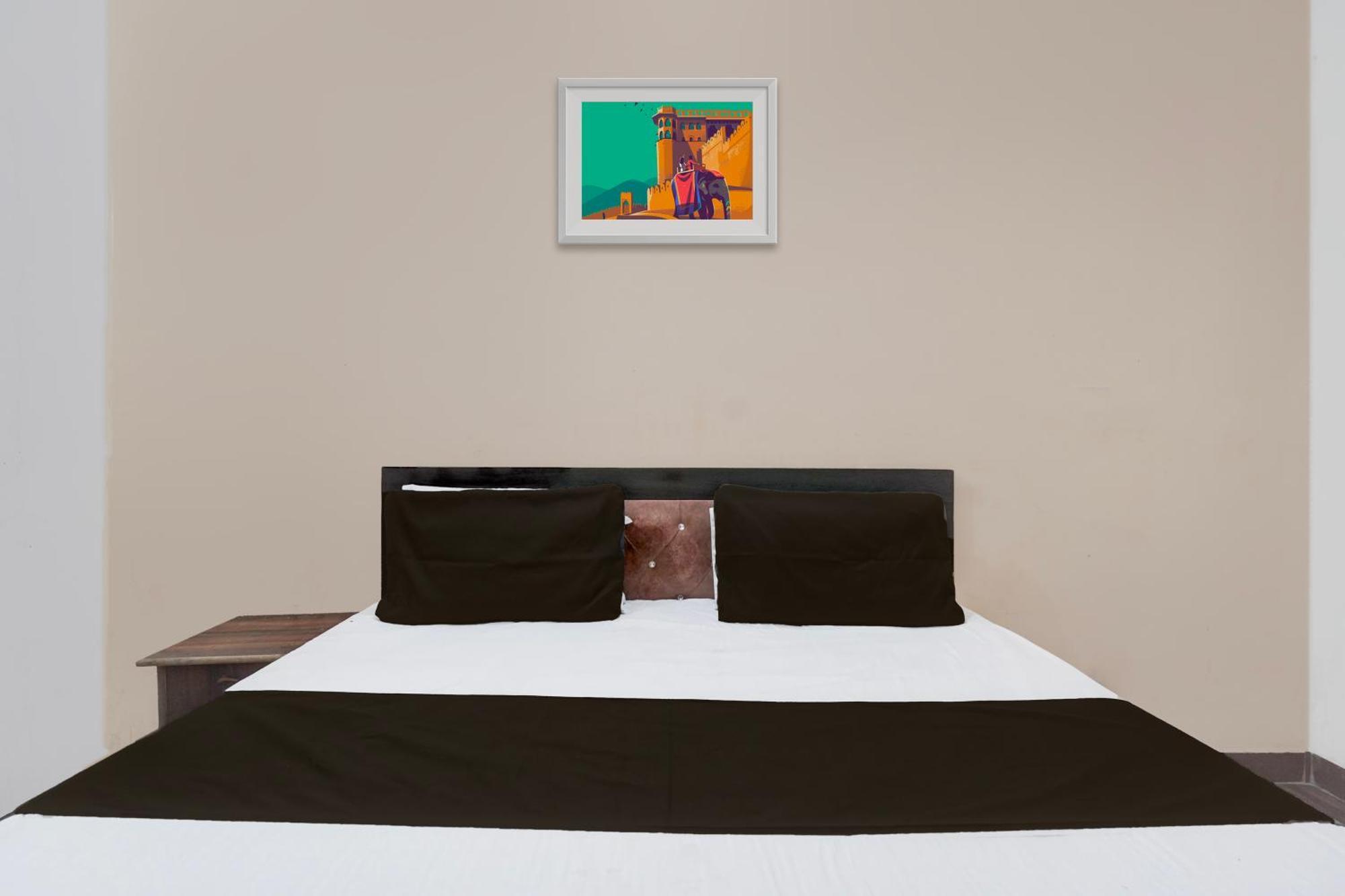 Oyo Hotel Maharaja Palace Meerut Ngoại thất bức ảnh